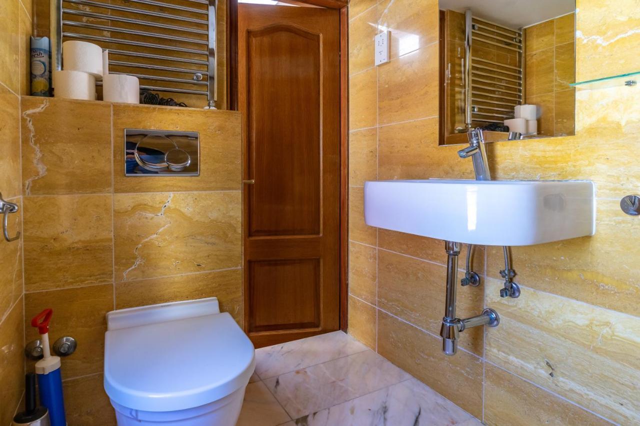 B&B Singel Suites Амстердам Екстериор снимка
